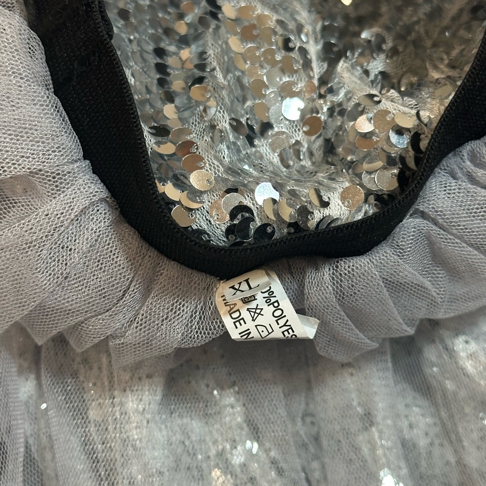 Sparkling Silver Sequin Skirt (YXL) - Picture 2 of 8